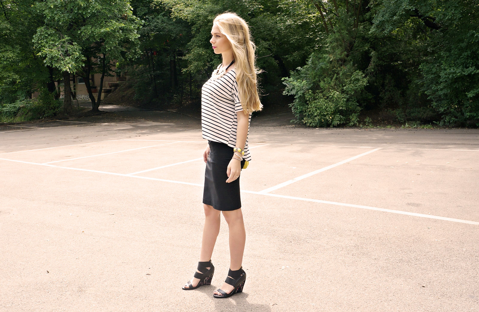 monocrome.outfit