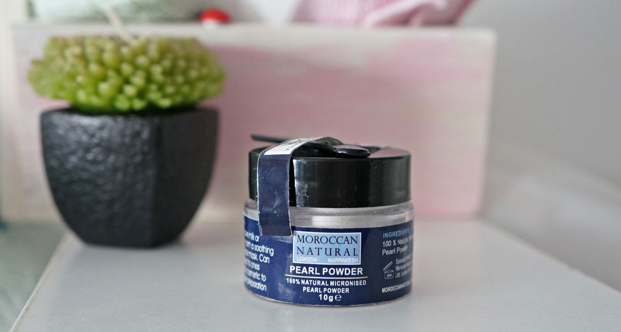 În lupta cu petele cauzate de soare – Masca Pearl Powder alb de bismut