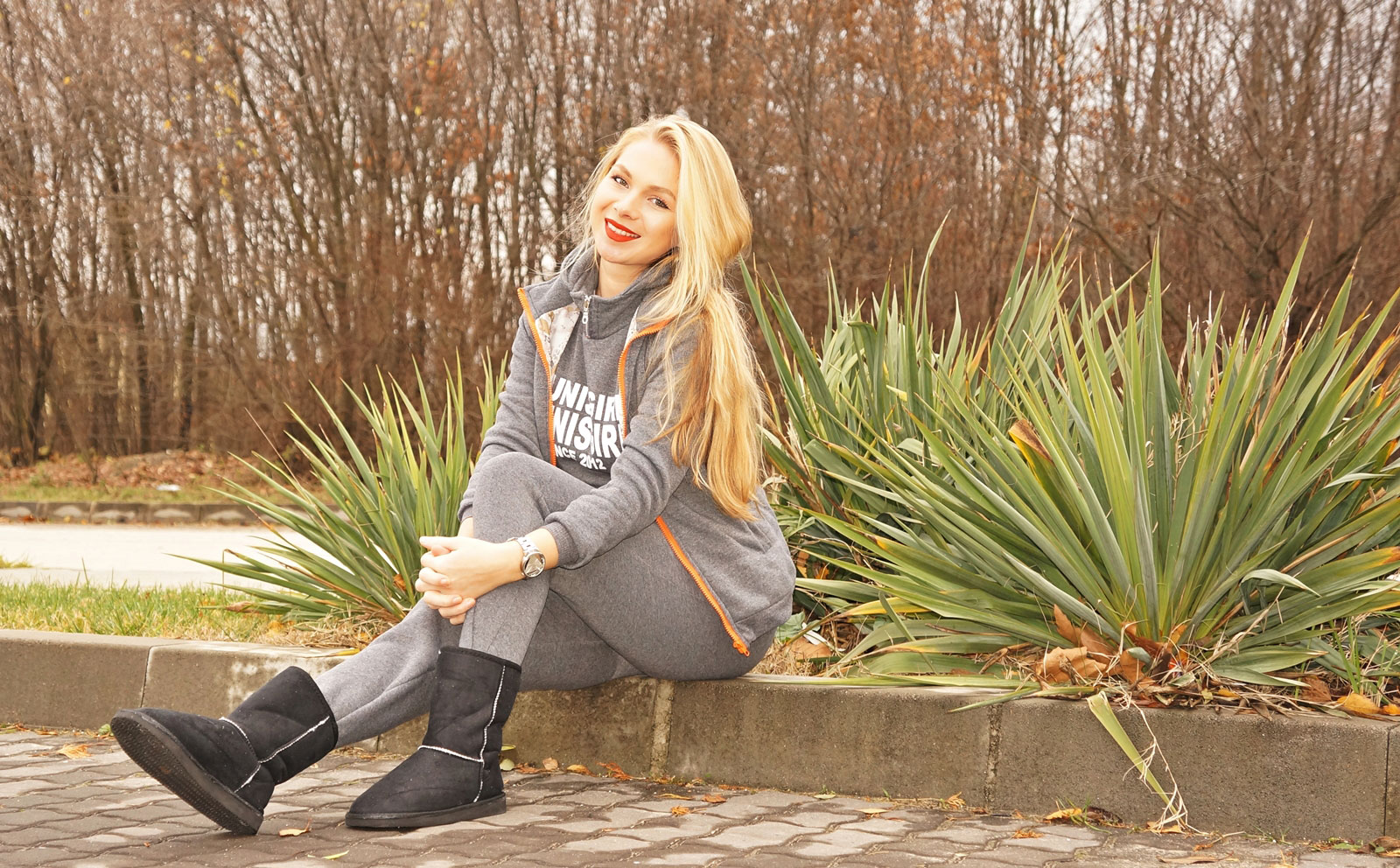 Comfy outfit. Trening și UGG-uri