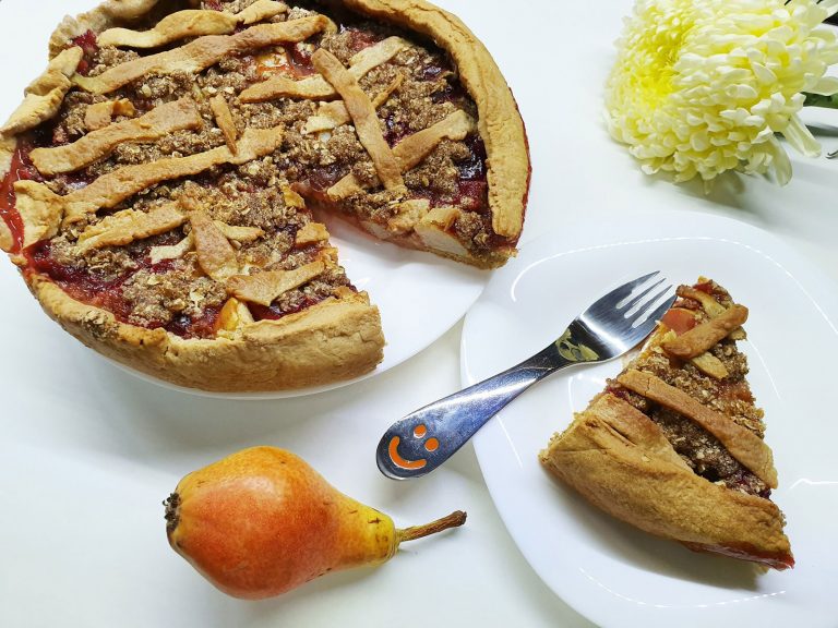 Tartă cu prune, pere și crumble ~ deliciu de toamnă